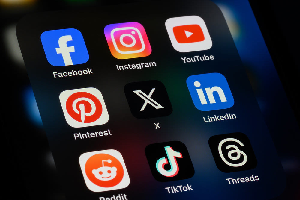 Social Media For Athletes: The Good &amp; The Bad